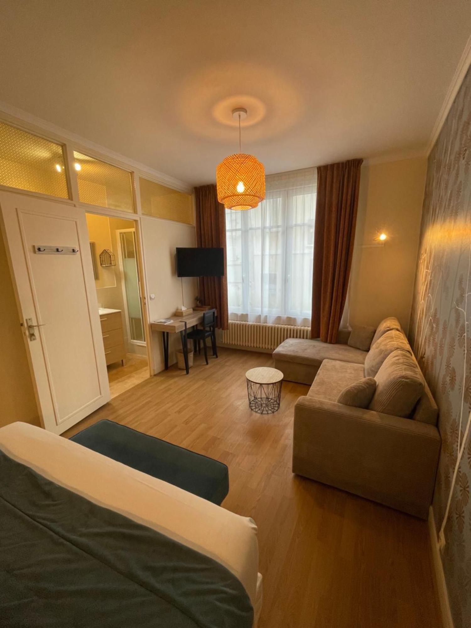 Le Trouville - Hotel De Charme Екстер'єр фото