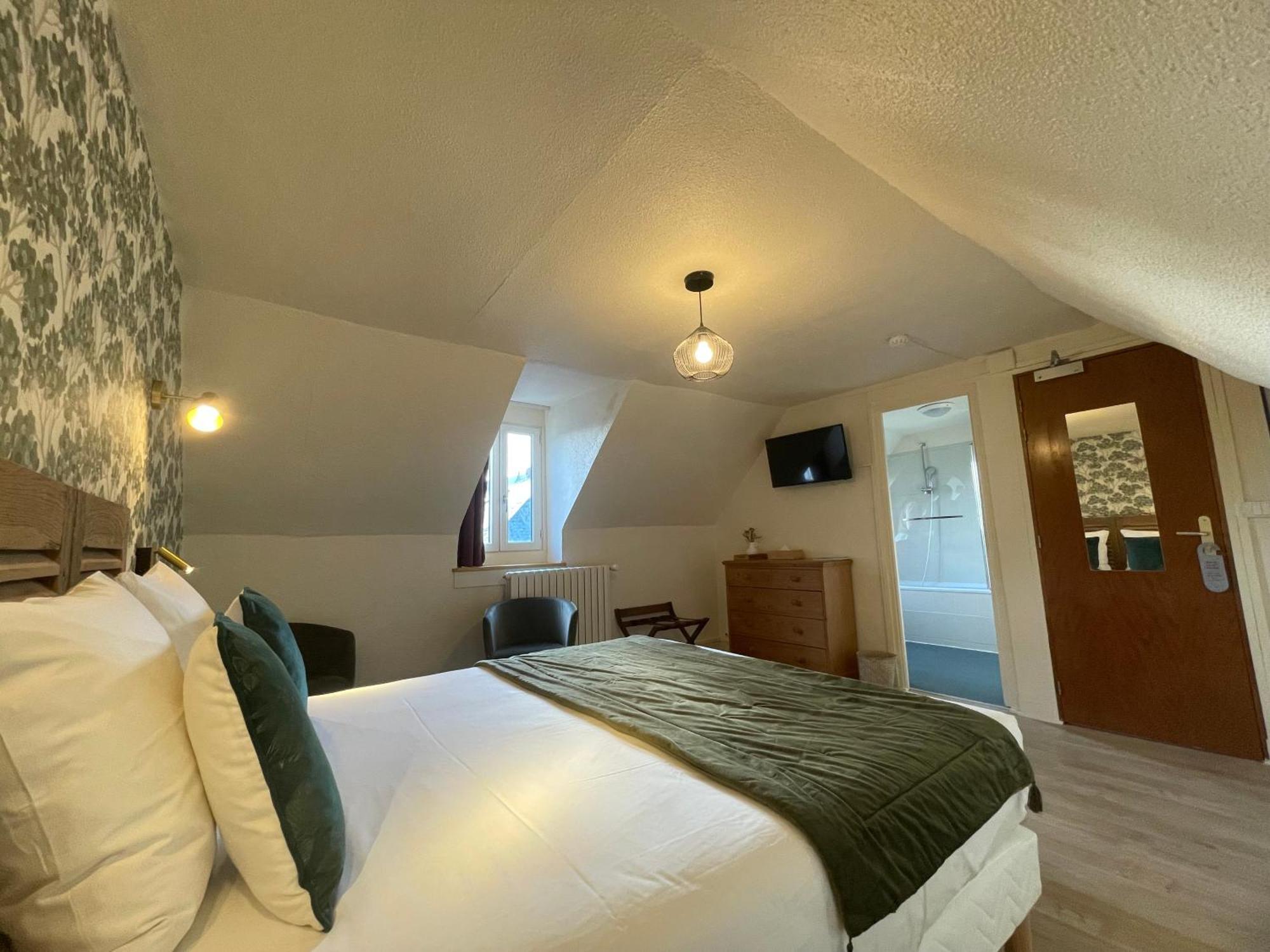Le Trouville - Hotel De Charme Екстер'єр фото