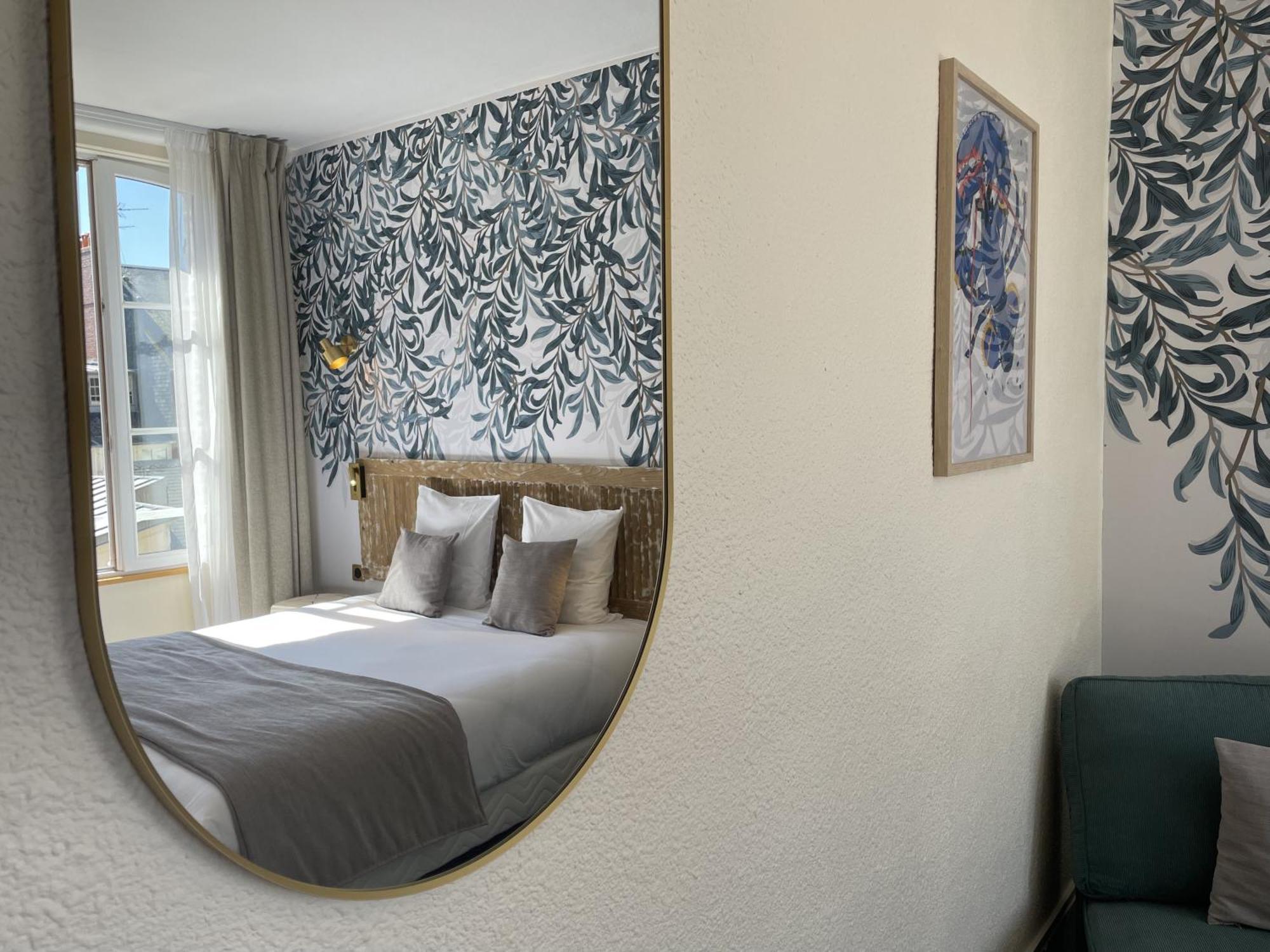 Le Trouville - Hotel De Charme Екстер'єр фото