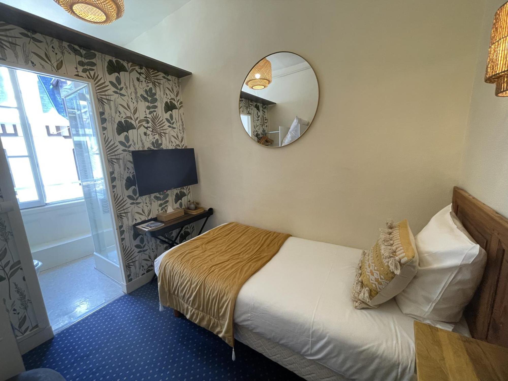 Le Trouville - Hotel De Charme Екстер'єр фото