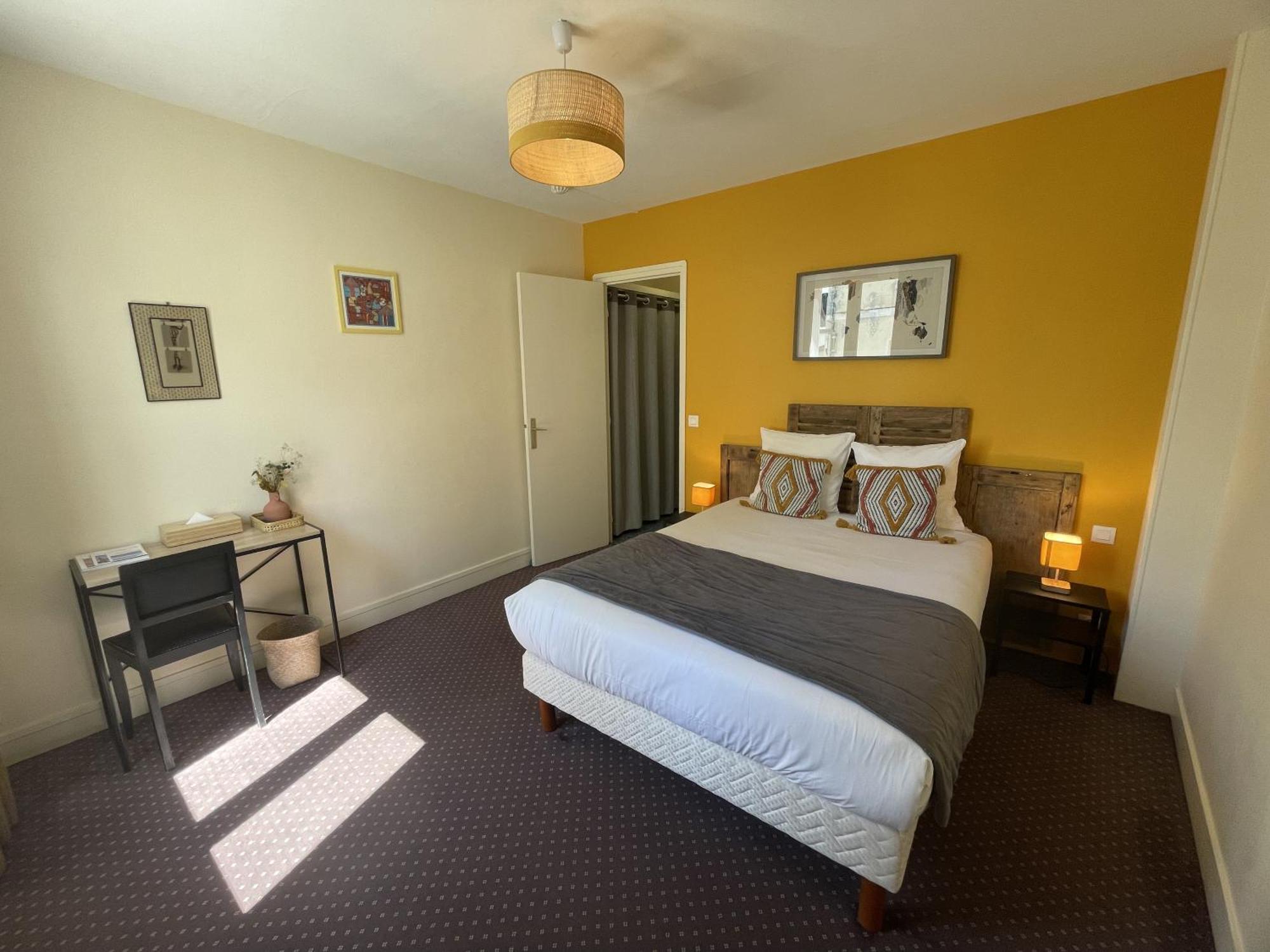 Le Trouville - Hotel De Charme Екстер'єр фото